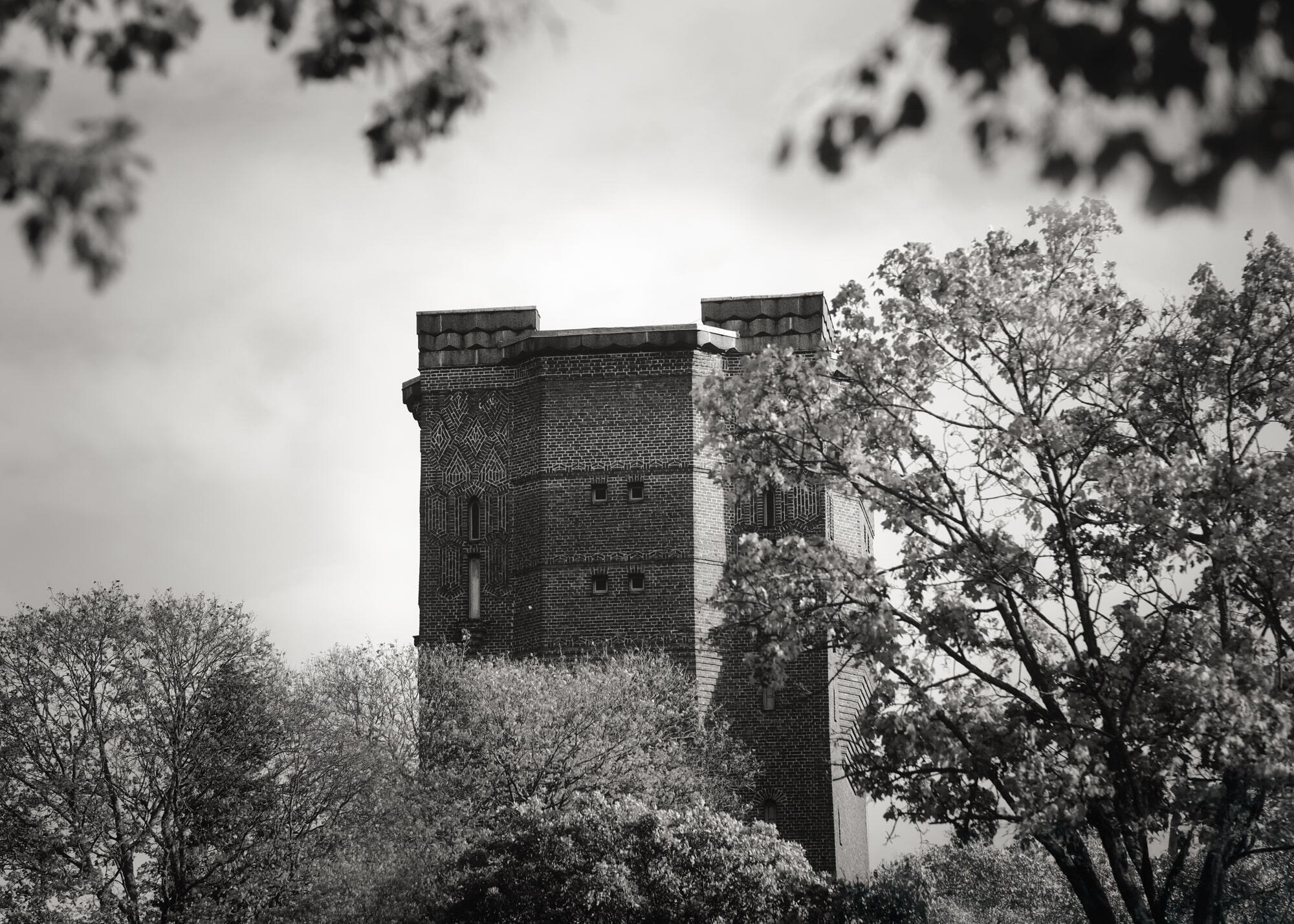 sundbyberg-decorative-art-print-water-tower-vattentorn-fine-art-black-and-white